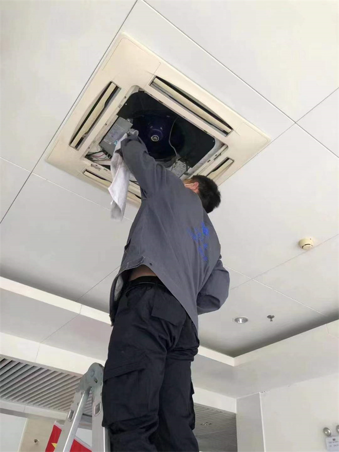 东莞空调的故障维修电话
