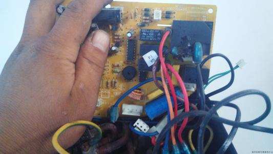 南京玄武区空调维修：空调加湿器工作原别再什么都不懂